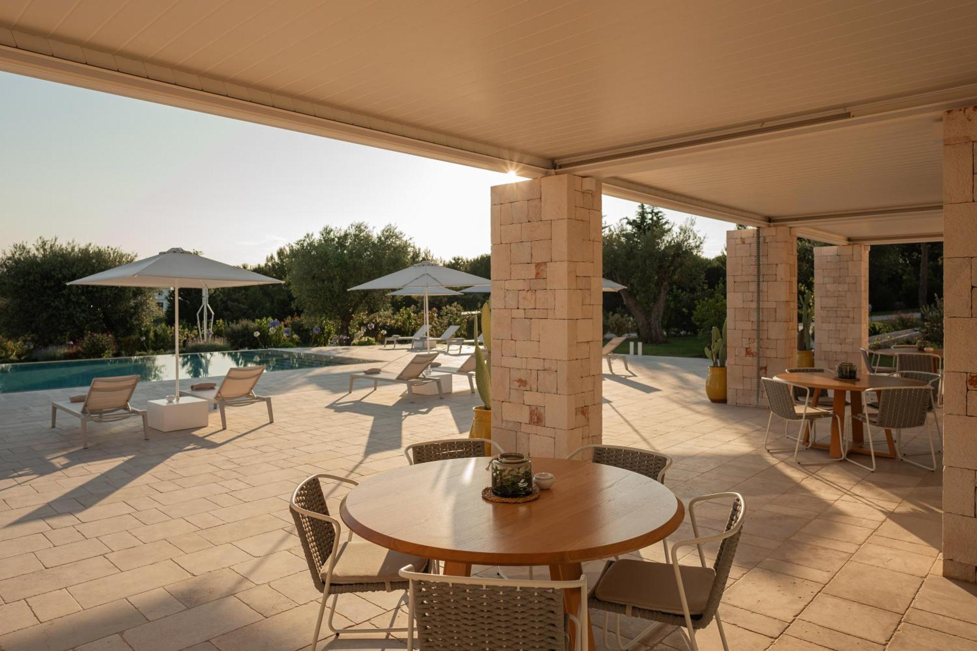 Essenza Relais Contemporaneo Bed and Breakfast Cisternino Eksteriør billede