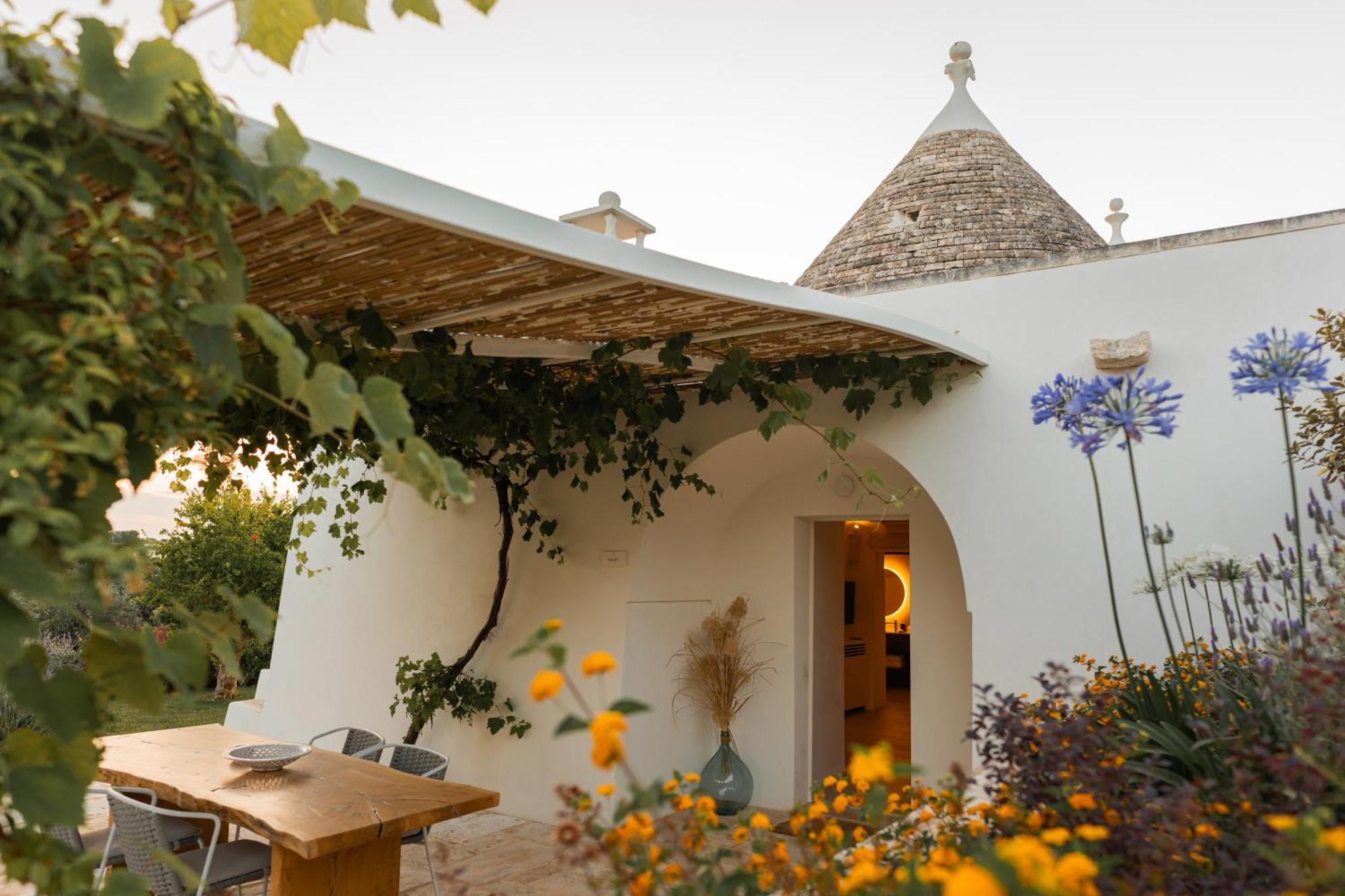 Essenza Relais Contemporaneo Bed and Breakfast Cisternino Eksteriør billede
