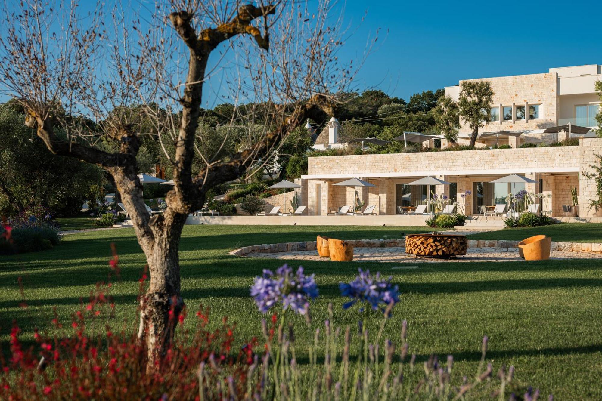 Essenza Relais Contemporaneo Bed and Breakfast Cisternino Eksteriør billede