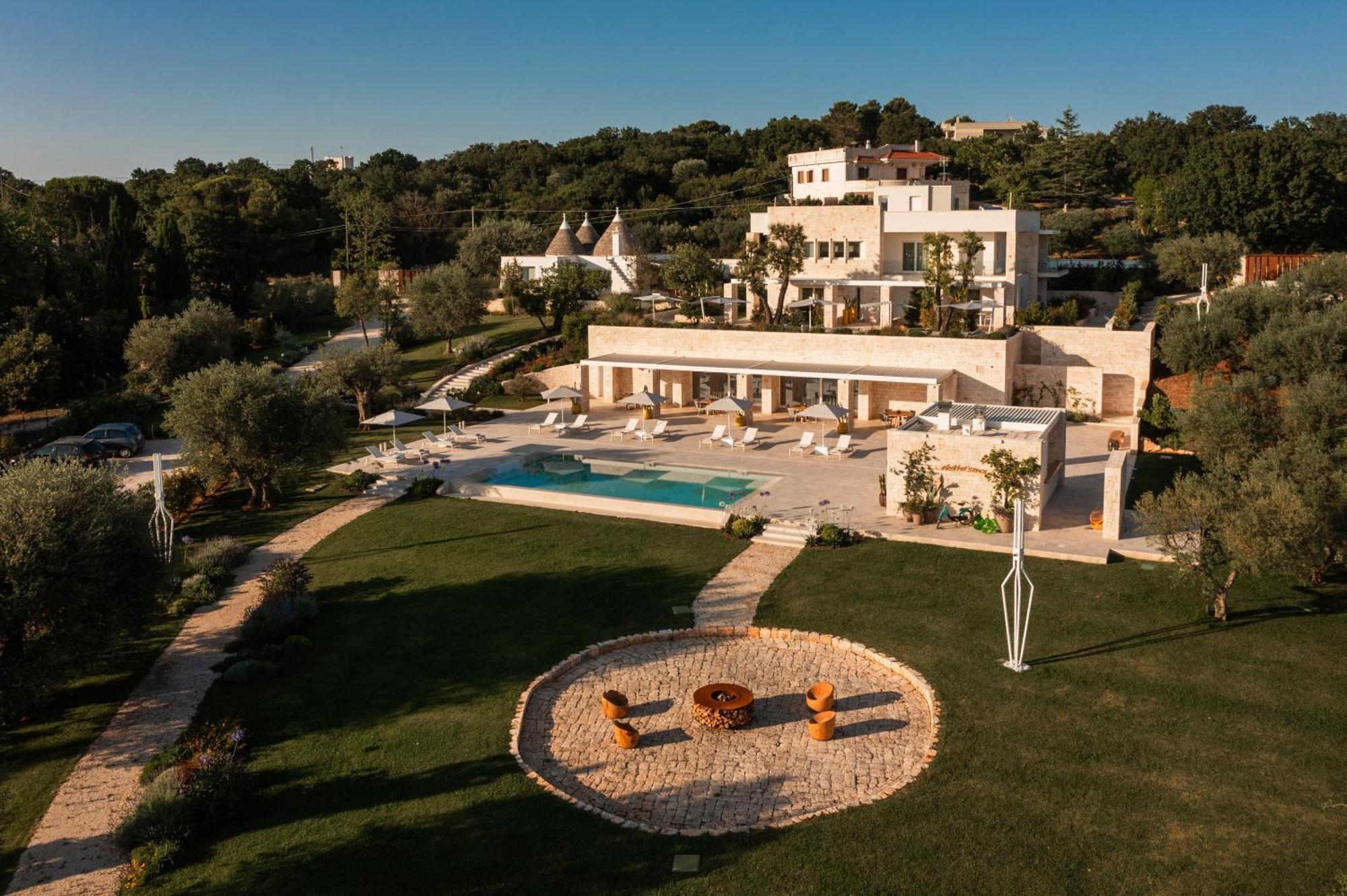 Essenza Relais Contemporaneo Bed and Breakfast Cisternino Eksteriør billede