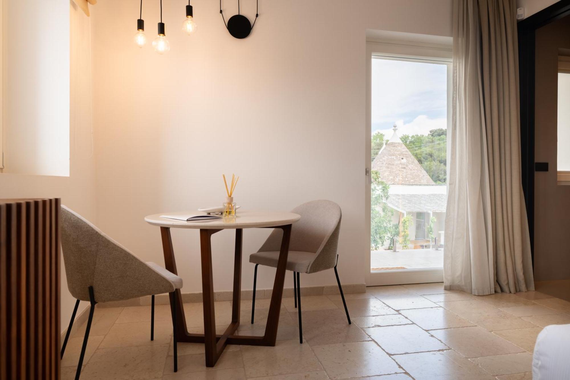 Essenza Relais Contemporaneo Bed and Breakfast Cisternino Eksteriør billede